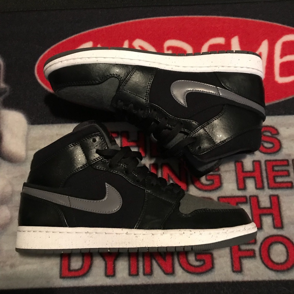 Jordan 1 premium size 9